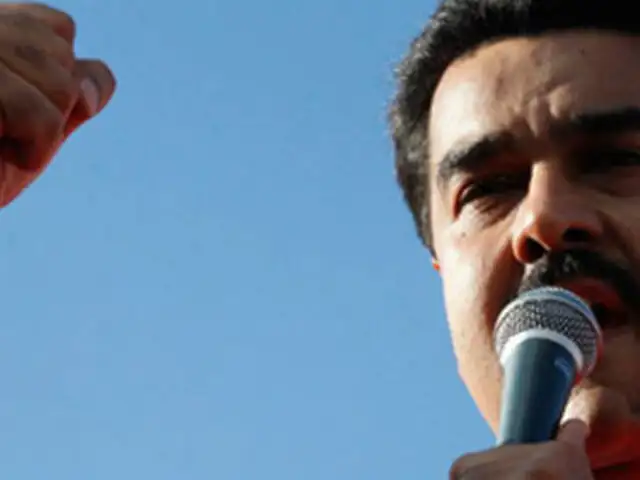 Maduro llama “herederos de Hitler” a sus rivales electorales