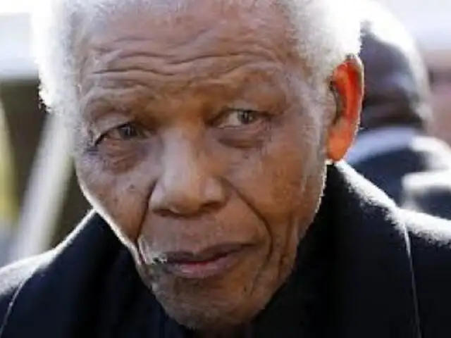 Sudáfrica: incertidumbre por recaída en la neumonía de Nelson Mandela