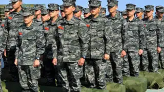 Miles de jóvenes surcoreanos son reclutados ante inminente guerra