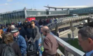Psicosis en EEUU: Cierran aeropuerto de New York por amenaza de bomba