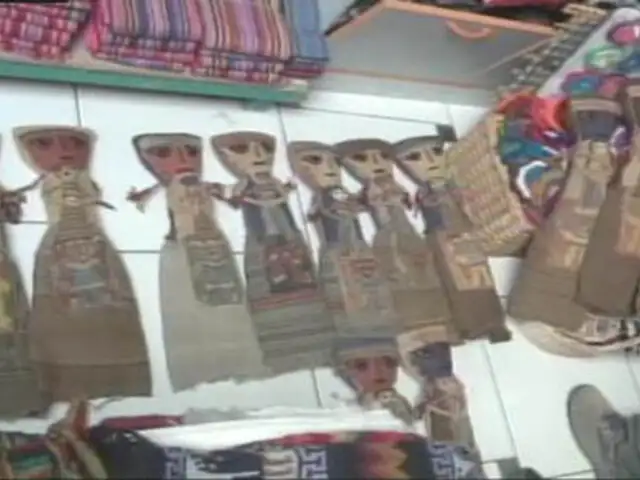 Decomisan muñecas prehispánicas en centro artesanal de Pueblo Libre