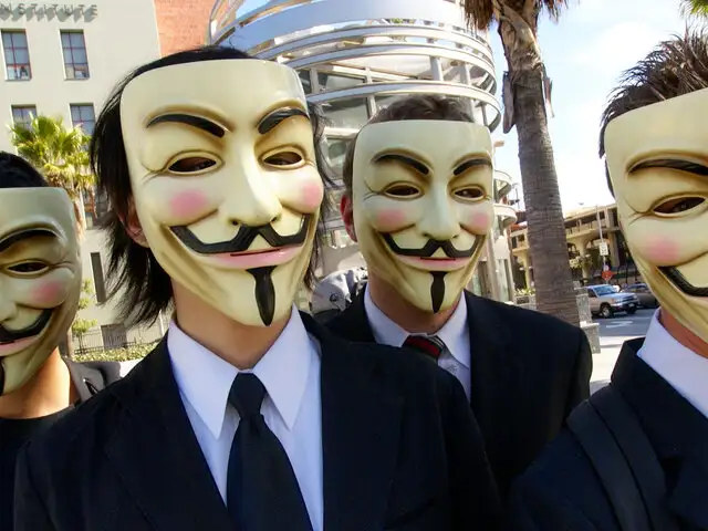 Anonymous consiguió patrocinio de más de USD 55 mil para sitio web