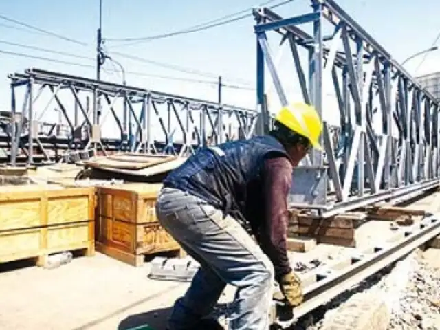 Álvaro Espinoza: Puente bailey estaría completo para mayo del 2014