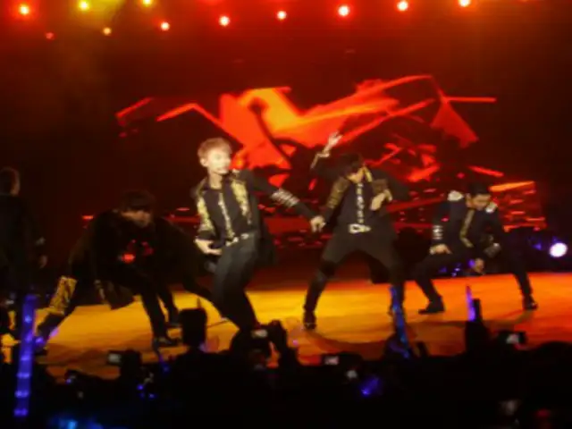 Fanáticas desataron la euforia en esperado concierto de Super Junior