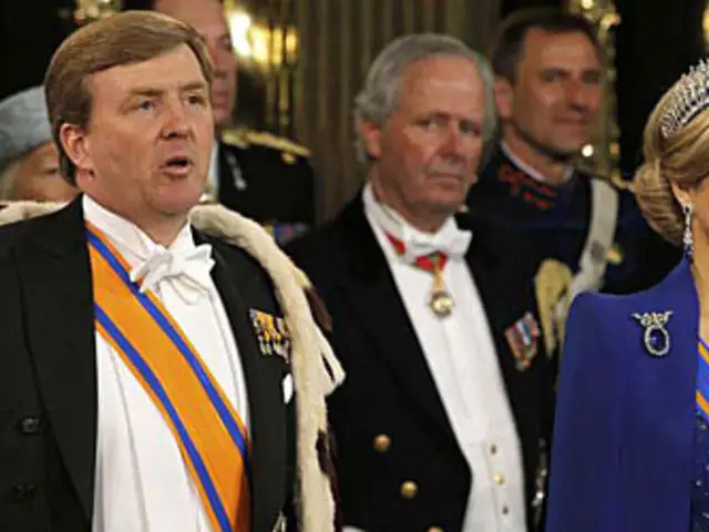Nuevo rey holandés prometió luchar contra la crisis económica en su país