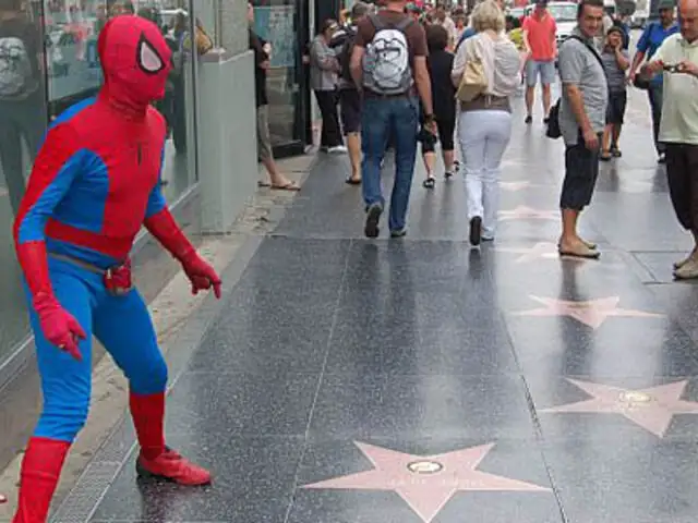 EEUU: vestido de ‘Hombre araña’ sujeto roba US$6,000 en Hollywood