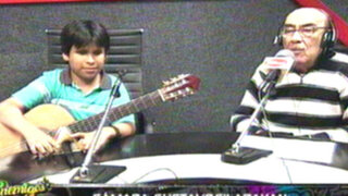 El niño y el maestro: Juan Carlos Hurtado conoce a la primera guitarra del Perú
