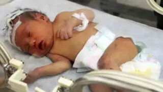China: se recupera el bebé que fue rescatado de una tubería