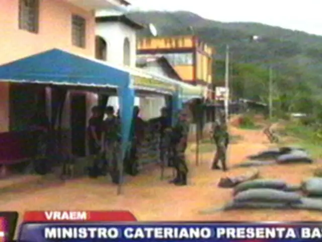 Ministro Cateriano supervisó bases militares en el VRAEM