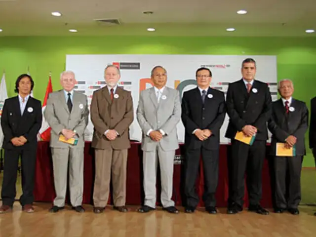 Ministro Peirano lanza convocatoria al Premio Nacional de Cultura  2013