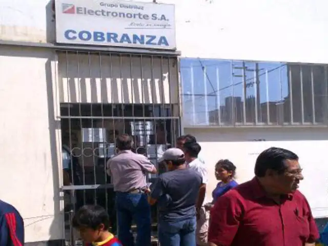 Ladrones fuertemente armados asaltan agencia de Electronorte en Chiclayo