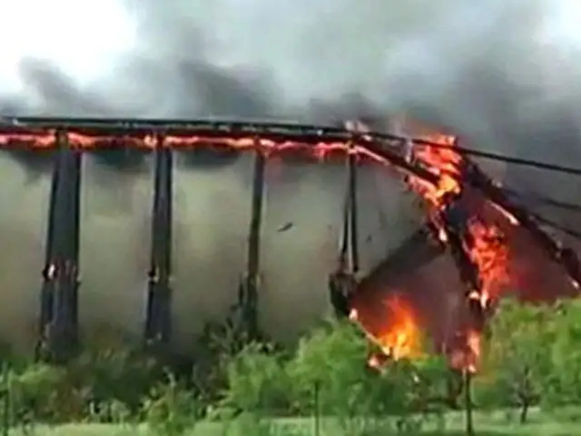 EEUU: Incendio en puente de Texas deja daños por US$10 millones