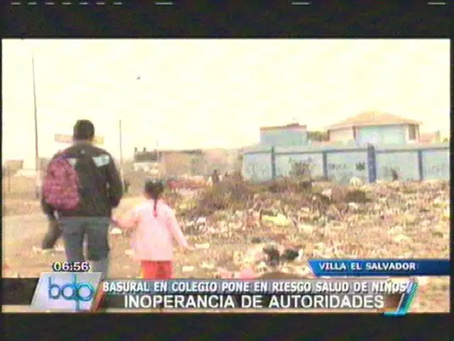 Padres alarmados por basural en todo el perímetro de colegio de Villa el Salvador