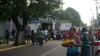 Venezuela: saquean camión con víveres que iba a abastecer supermercado