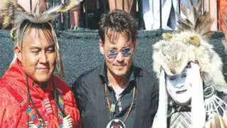 Johnny Depp compartió premiere de "El llanero solitario" con tribu comanche