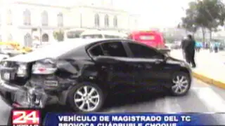 Vehículo de magistrado del TC provoca cuádruple choque en centro de Lima