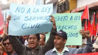 Empleados estatales retoman protestas contra Ley del Servicio Civil