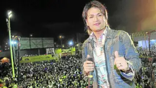 Néctar canta e ilusiona a sus fans con el éxito cumbiambero 'Cholita'