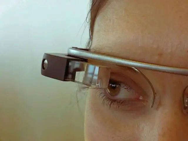 Google prohíbe ingreso de aplicaciones "para adultos" en Google Glass