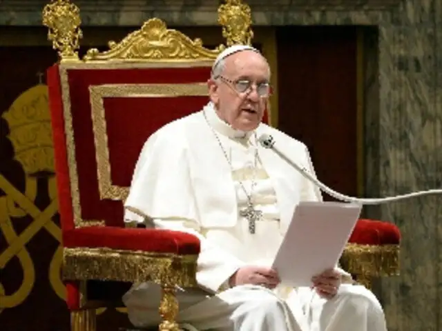Papa Francisco “En el mundo no manda el hombre, sino el dinero”