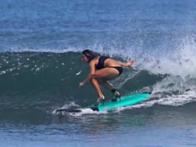 Indonesia: Jóvenes sorprenden al mundo en competición de surf con tacos