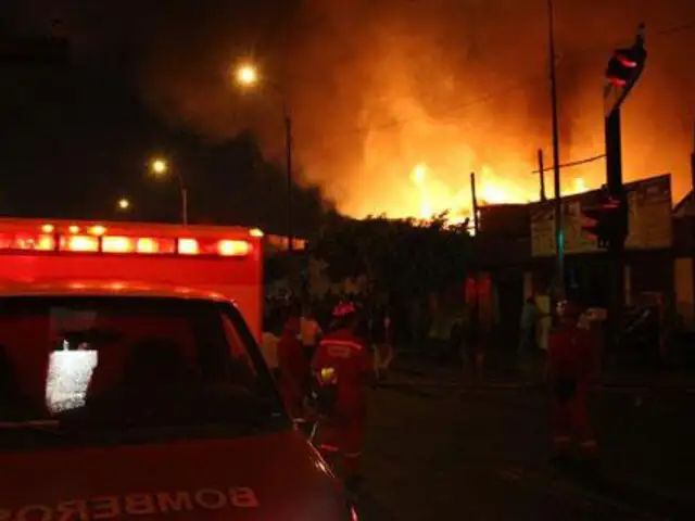Incendio en vivienda alarmó a los vecinos del Centro de Lima
