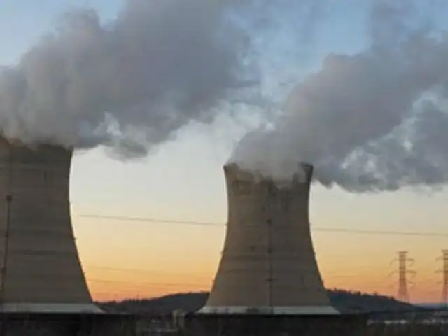 Irán: Gobierno construirá tres reactores nucleares para 