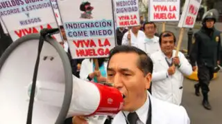 Médicos de hospitales San José y Valdizán renuncian en décimo día de huelga