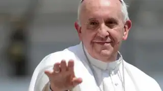 Papa Francisco llama a "reconquistar a quienes se fueron con evangélicos"