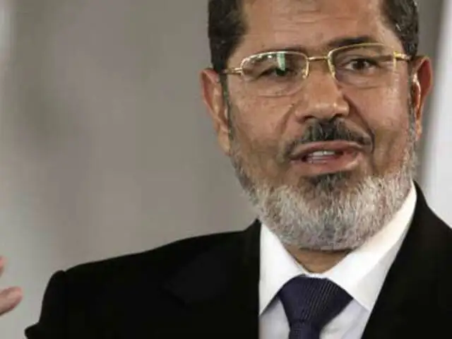 Mursi afirma que no aceptará renuncia “humillante” a presidencia de Egipto