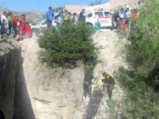 Cusco: combi que venía de Apurímac se despista y deja cinco personas muertas