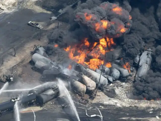 Explosión de tren en Canadá deja cinco muertos y más de 40 desaparecidos