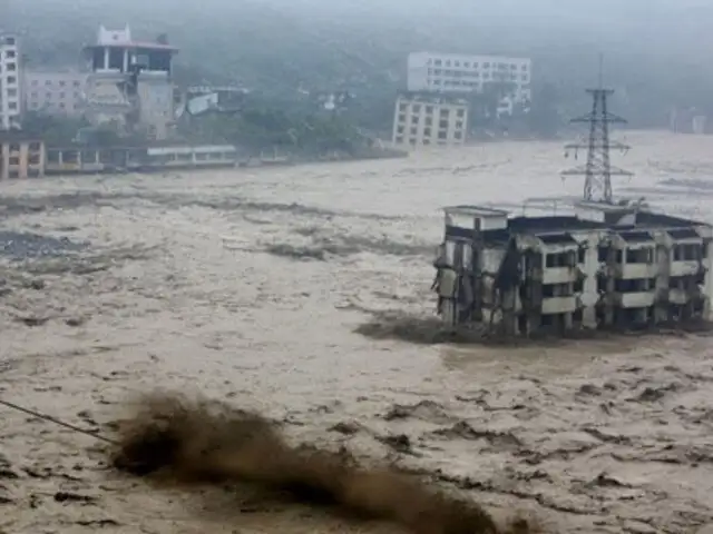 China: Decenas de muertos y medio millón de afectados por inundaciones