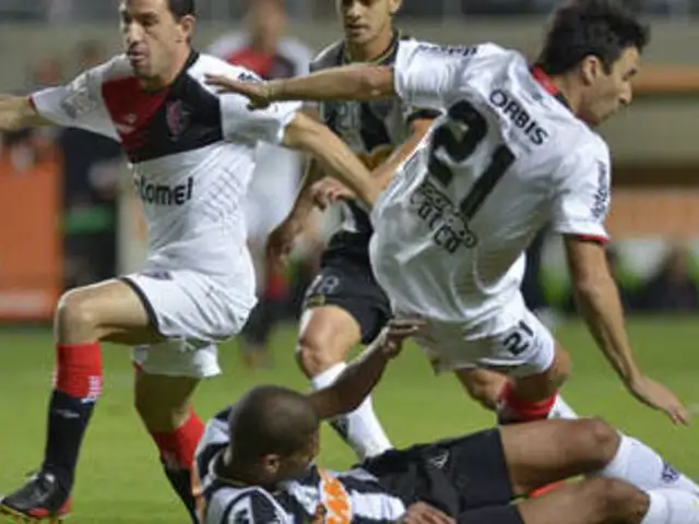 Newell's de Cruzado se despide de la Libertadores tras derrota frente a Mineiro