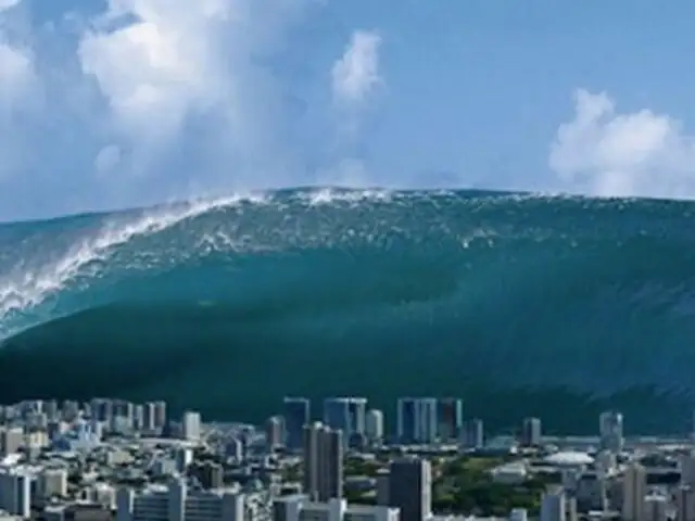 Japón y China en 'alerta roja' por olas de 9 metros de altura