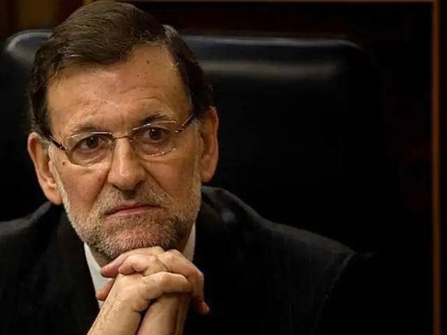 Rajoy dice que cumplirá su mandato y no admite chantajes