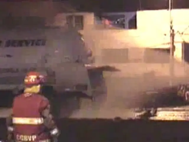 Vecinos de Ventanilla temen explosión tras fuga de gas de camión cisterna