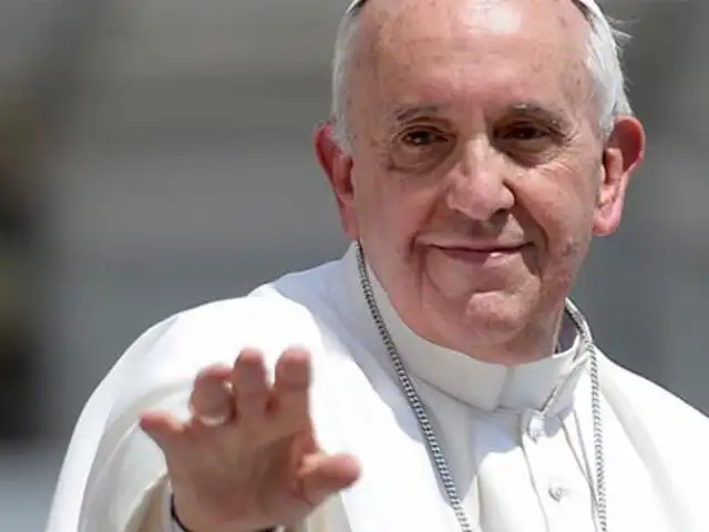 Papa Francisco en Twitter: ¡Nunca más la guerra!, Queremos un mundo de paz
