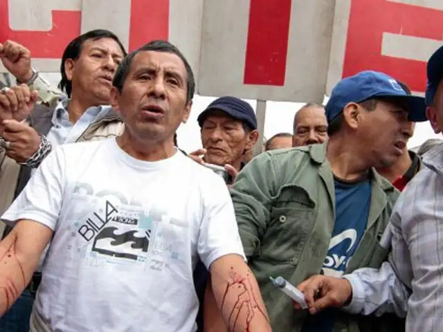 Plaza San Martín: Manifestantes se desangran en protesta por Ley Servir