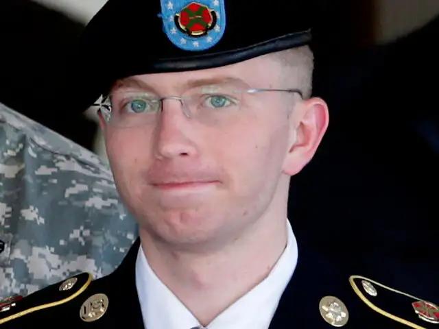 EEUU: Absuelven a Bradley Manning acusado de filtrar información a Wikileaks