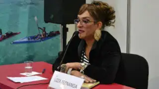 Lizza Fernanda: catedrático travesti participó de la Feria del Libro