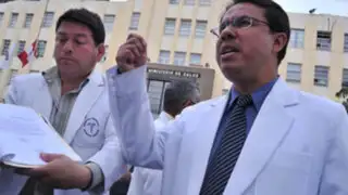 Dirigente César Palomino anuncia que la huelga médica no se levantará hoy