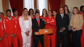 Selección de voleibol Sub 18 recibió homenaje en el Congreso de la República
