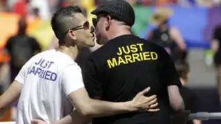 Justicia brasileña ordena a Ejército reconocer la boda gay de un sargento