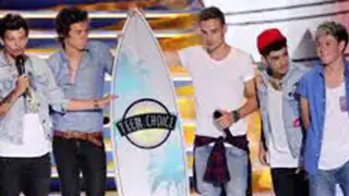 VIDEO: One Direction arrasó con los premios Teen Choice Awards 2013