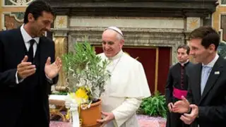 VIDEO: Papa Francisco recibió a Messi y a la selección argentina en el Vaticano