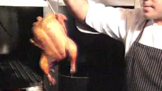 La Tribuna de Alfredo presenta al restaurant Bahía y sus  pollos al cilindro