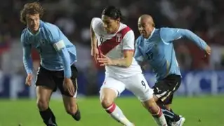 Falsificación de entradas  para el Perú-Uruguay será sancionada con cárcel