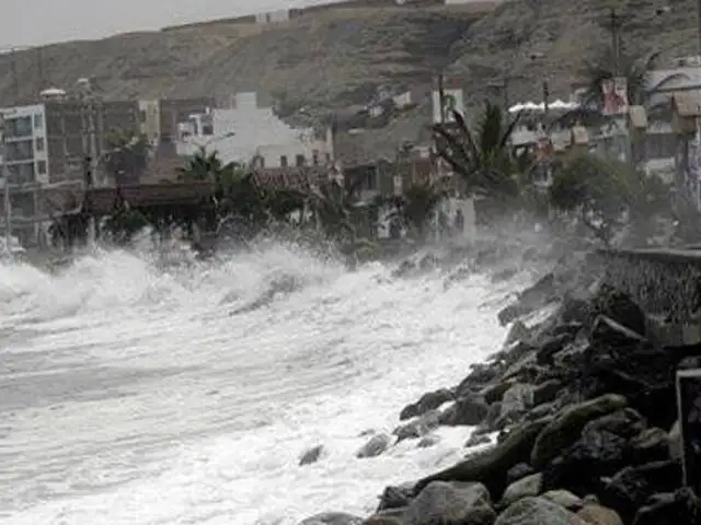 Oleajes anómalos ligeros se presentarán en el litoral de Lima hasta el domingo