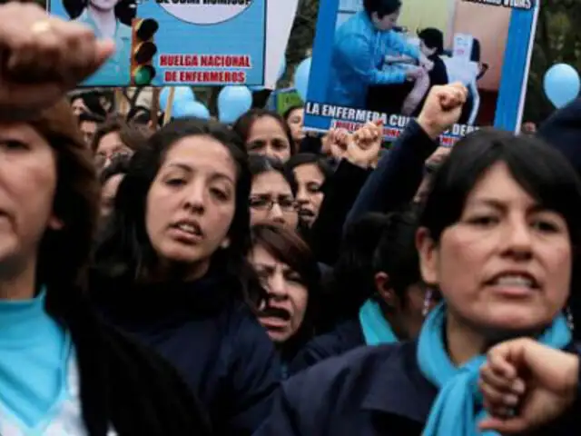 Enfermeras siguen en huelga tras no alcanzar acuerdo con el Minsa